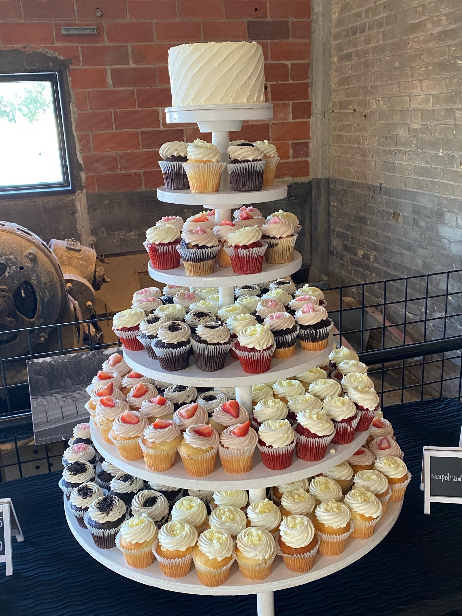 Dessert Tables & Set up Rentals